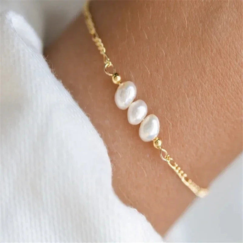 Fiore Strand Figaro Chain Freshwater Pearl Bracelet – Stainless Steel & Toggle Clasp