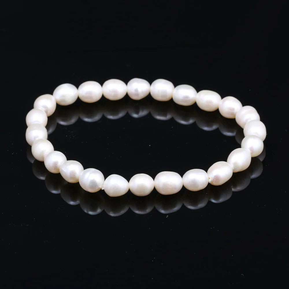 Amaris Charm - Freshwater Pearl Bracelet – 7–8mm Near-Round Beaded Design