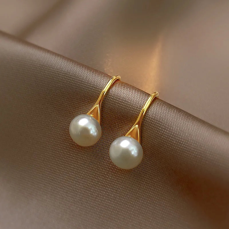Selene Drop - 14K Gold Filled Freshwater Pearl Stud Earrings – 7.8g