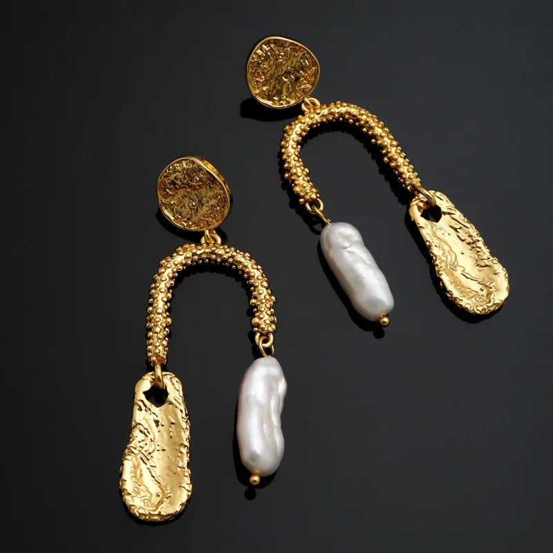 Aurelia Vintage - Gold Geometric Pearl Drop Earrings – Asymmetrical Design