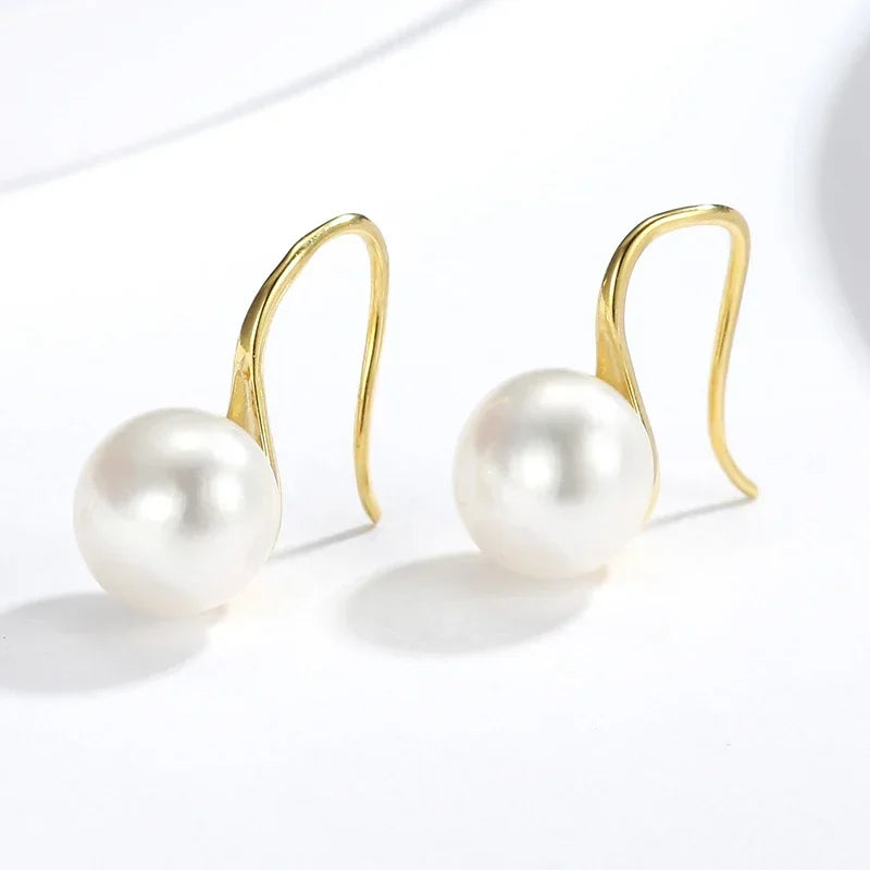 Elara Classic - AAAA Freshwater Pearl Stud Earrings – 8–8.5mm Round